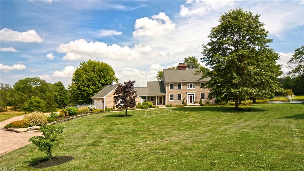 [ View this listing in a special slideshow! ]