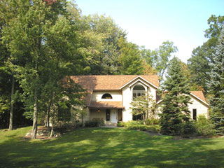 [ Click to tour the outside property! ]