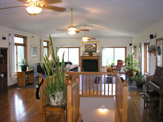 [ Click to tour the home! ]